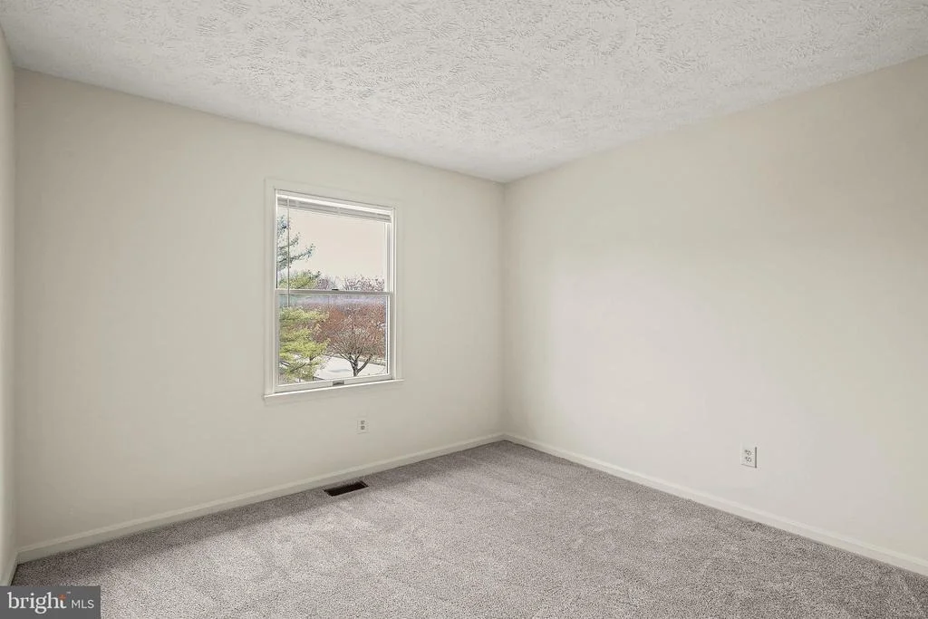 Photo of 3 GREENKNOLL BOULEVARD