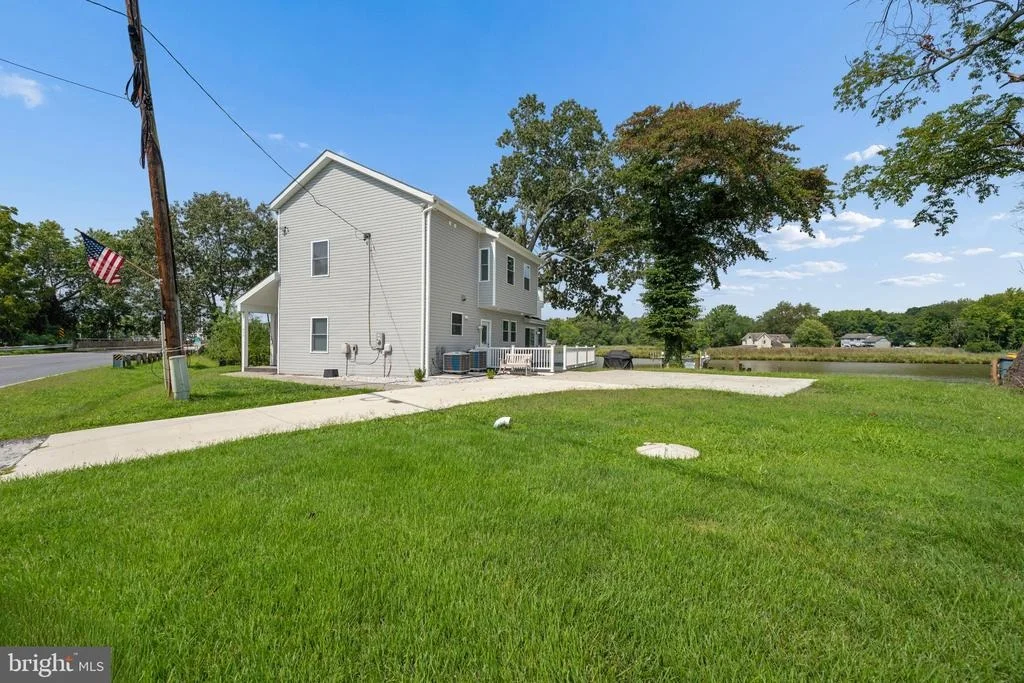 Photo of 456 DEALE ROAD