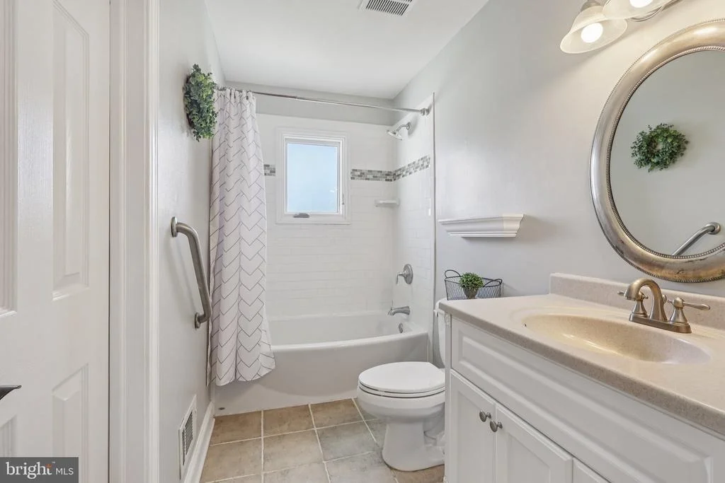 Photo of 6 RYDAL DRIVE