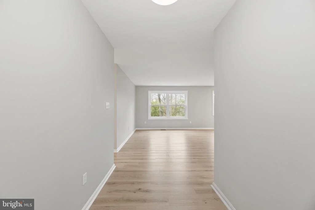 Photo of 9947 BOYDS TURN ROAD