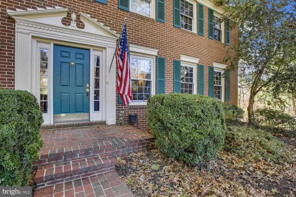 Photo of 7321 WALNUT KNOLL DRIVE