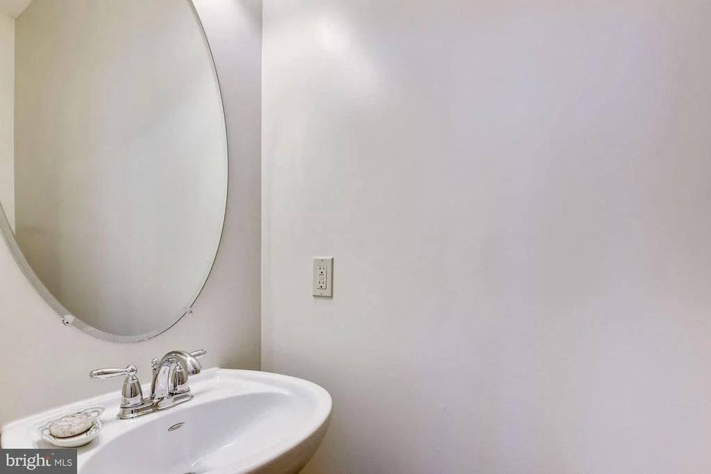 Photo of 1014 ANDERSON PLACE SE