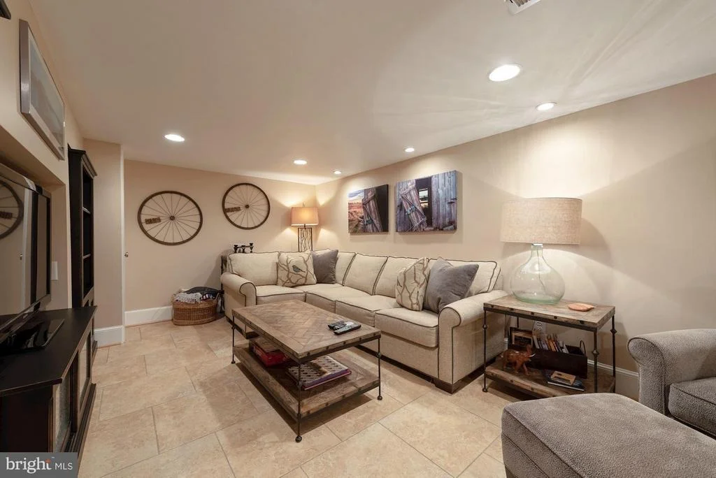 Photo of 7510 CLIFTON ROAD