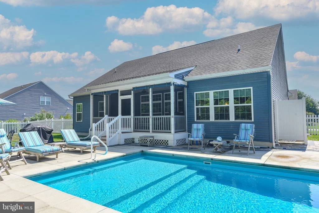 Photo of 33112 OGRE DRIVE