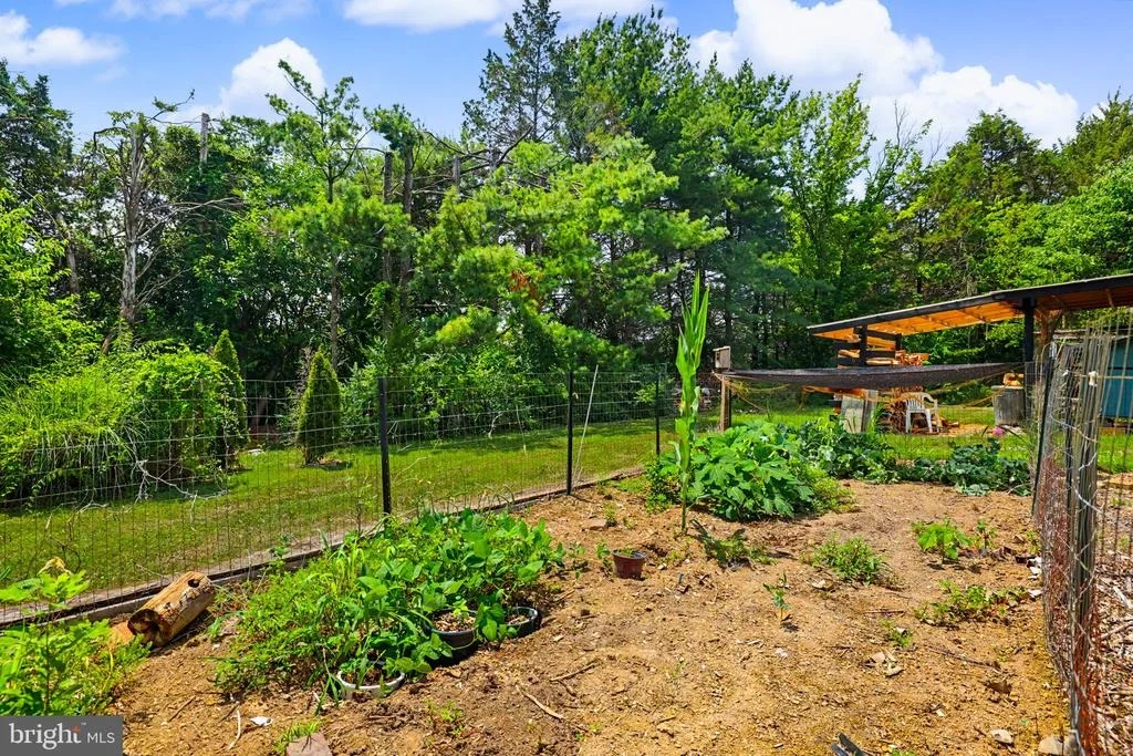 Photo of 2105 SHAWN DRIVE