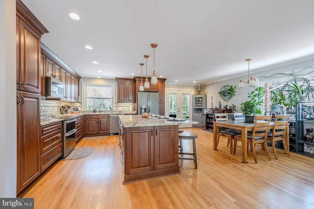 Photo of 6112 HARMON PLACE