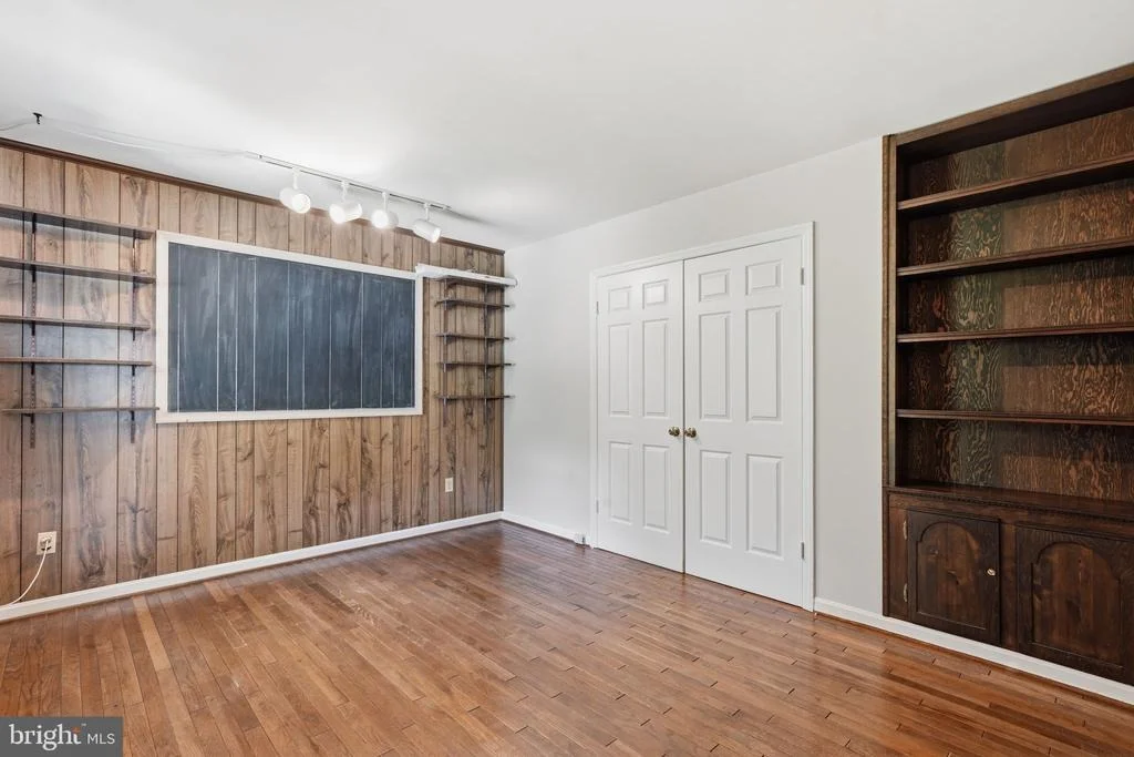 Photo of 7316 WALNUT KNOLL DRIVE