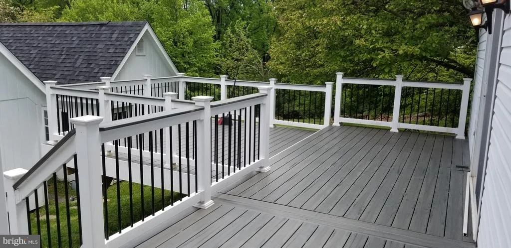 Photo of 5439 SHOOKSTOWN ROAD