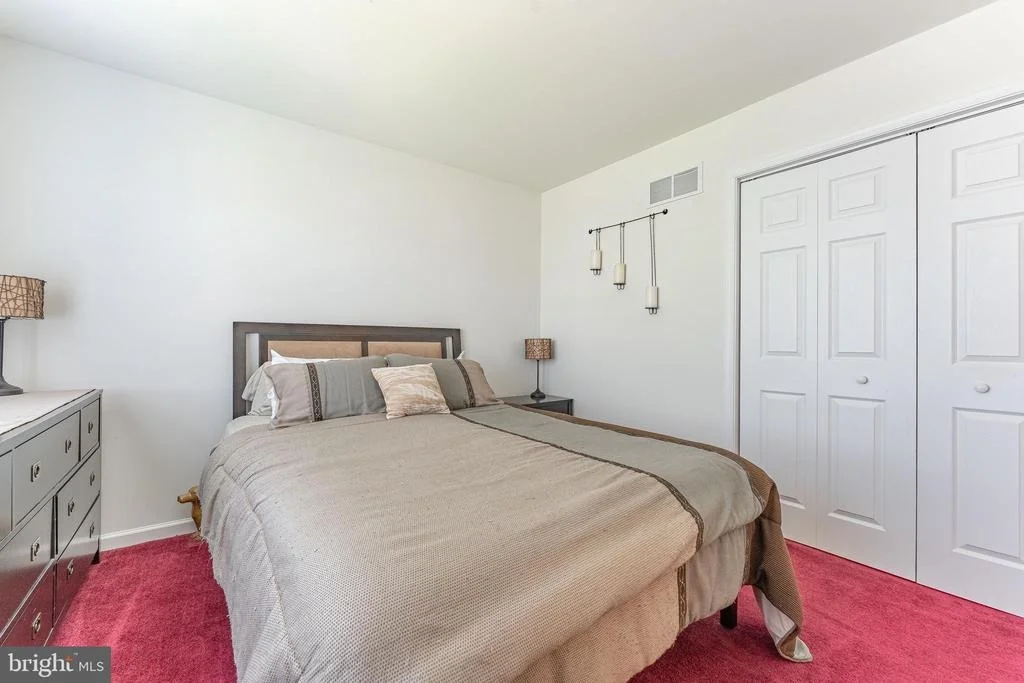 Photo of 209 W FORESTVIEW AVENUE