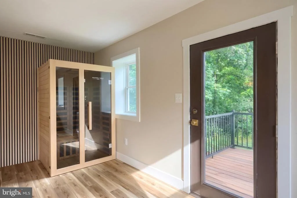Photo of 1001 FREDERICK PIKE