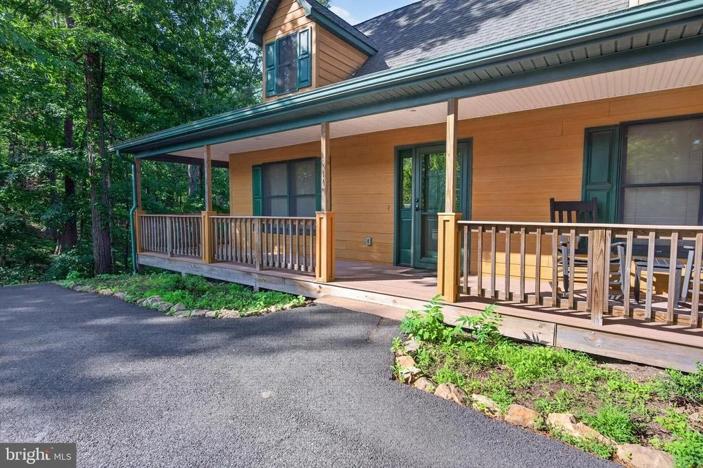 Photo of 14 VICKIE WAY