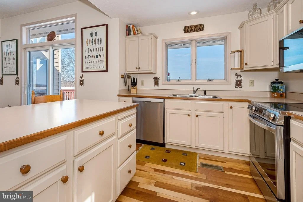 Photo of 164 GRANDVIEW DRIVE