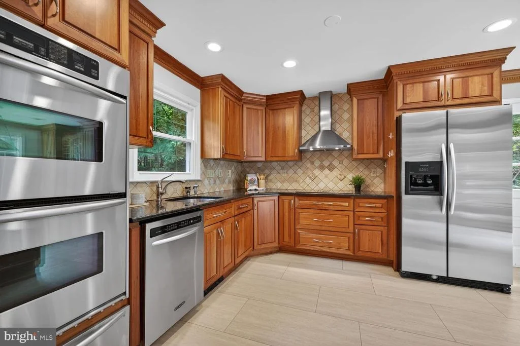 Photo of 1395 STRATTON DRIVE