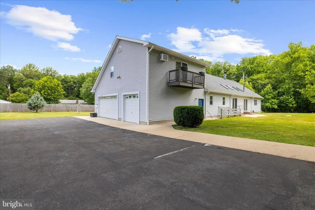 Photo of 8517 NEW CUT ROAD