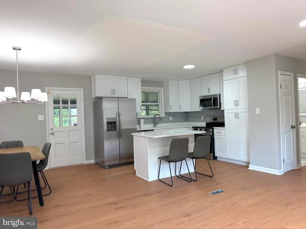 Photo of 2402 JOSEPH DRIVE