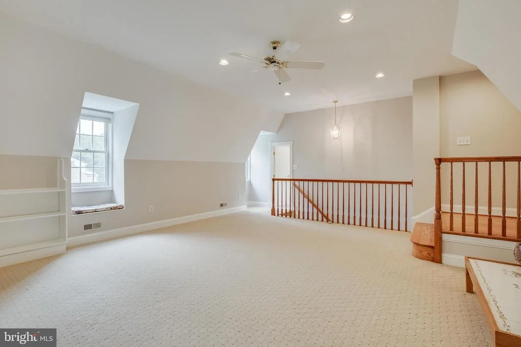 Photo of 6504 GRIFFITH ROAD
