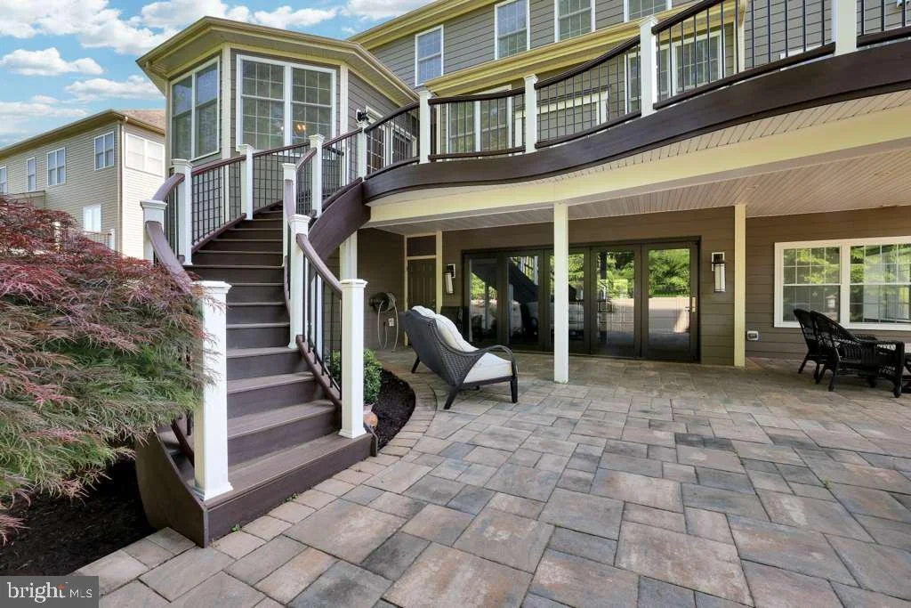 Photo of 8227 SAINT FRANCIS DRIVE