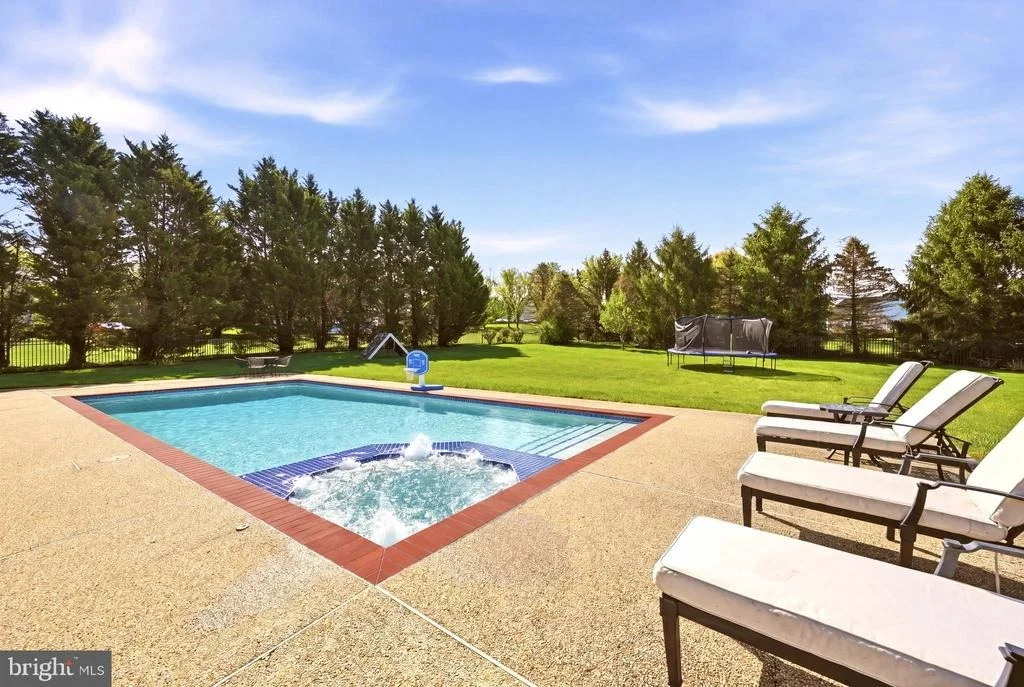 Photo of 509 FIRESTONE DRIVE
