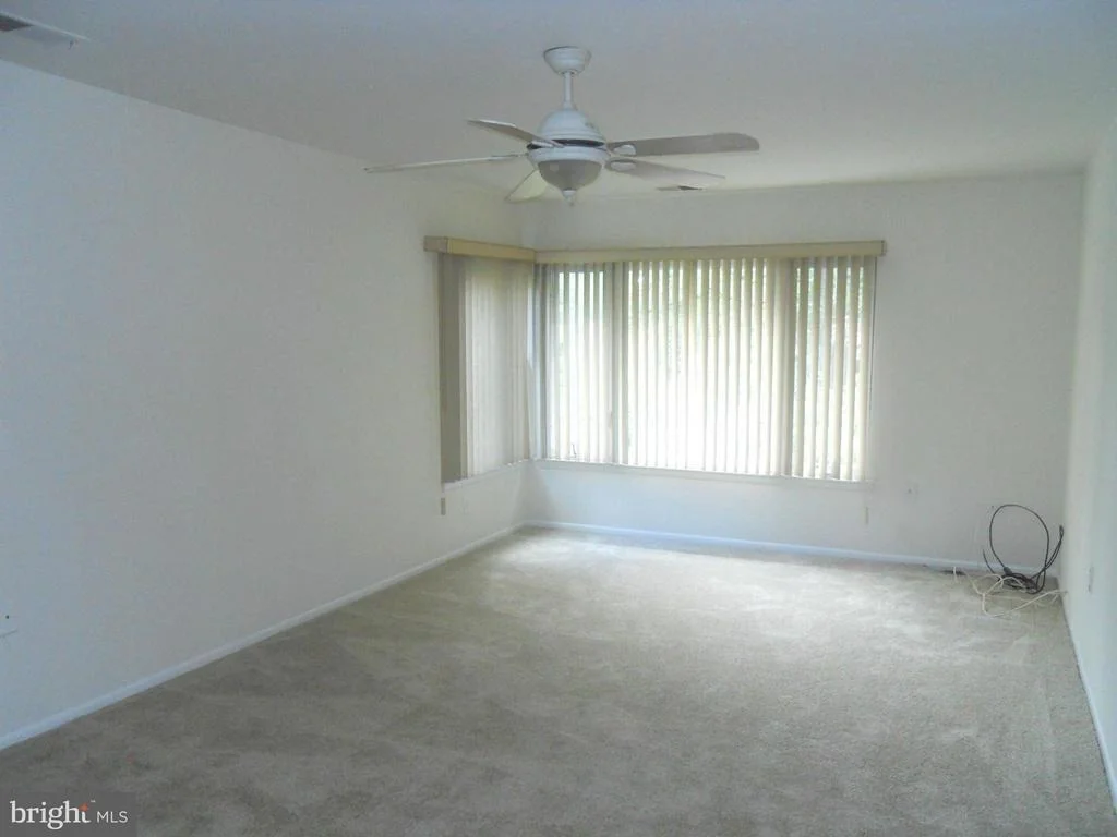 Photo of 18924 LINDENHOUSE ROAD
