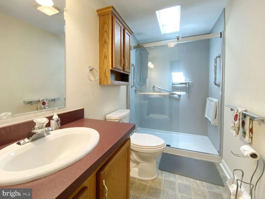 Photo of 4 MAYFAIR LANE