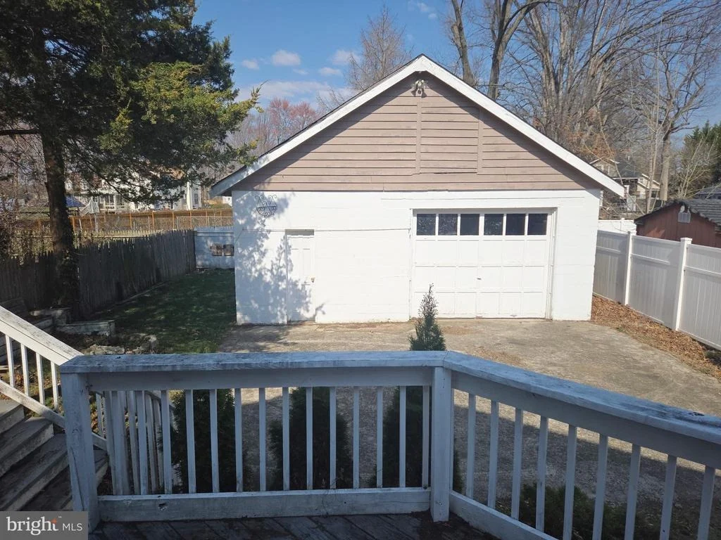 Photo of 10 HAWTHORNE AVENUE
