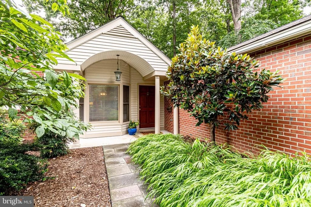 Photo of 4144 ORCHARD DRIVE