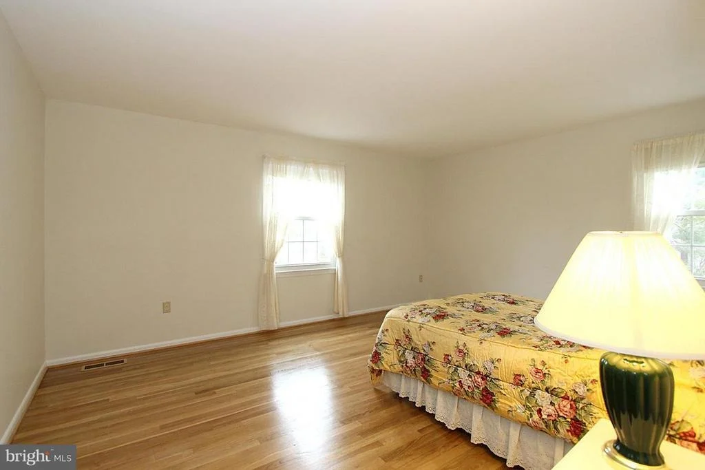 Photo of 17633 PRINCE EDWARD DRIVE