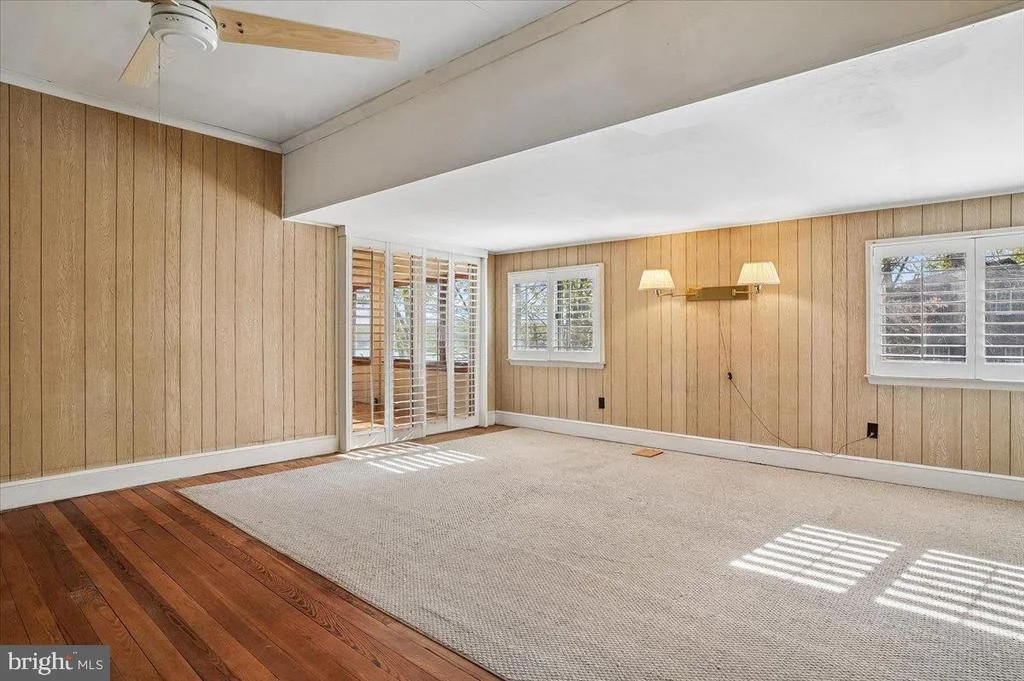 Photo of 322 CLOPSTON HILL