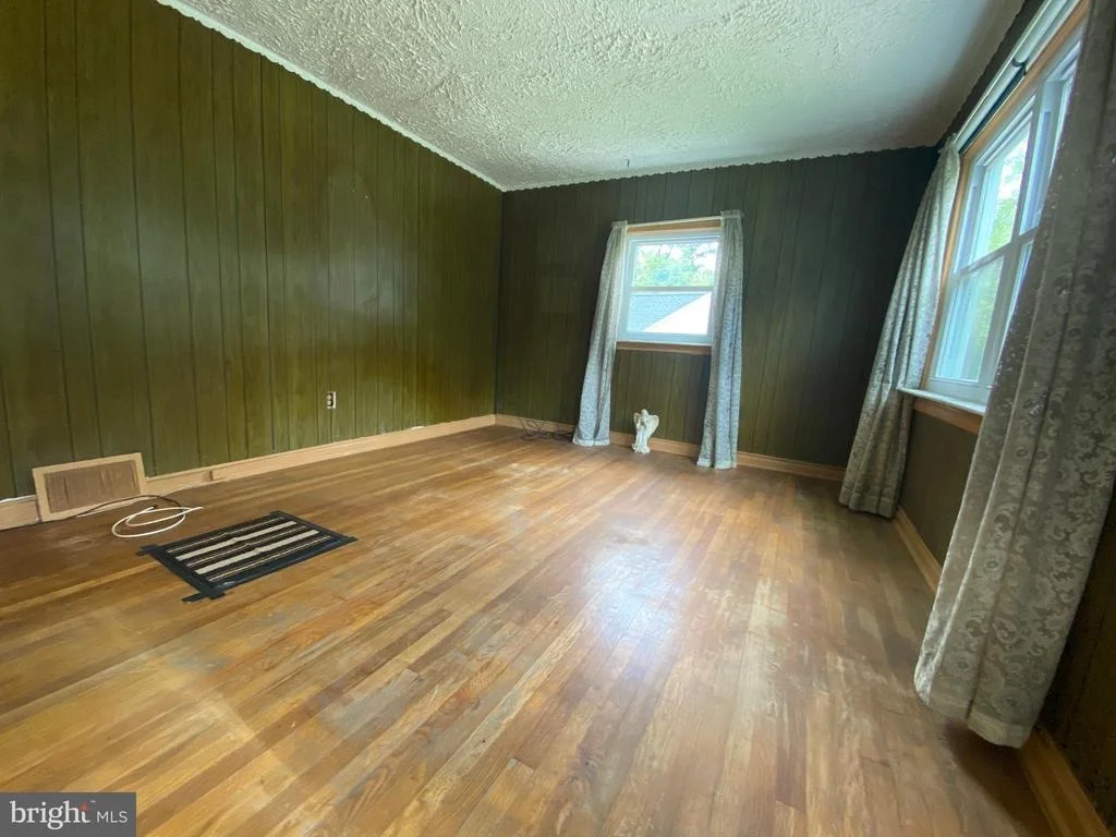 Photo of 4512 FURMAN ROAD
