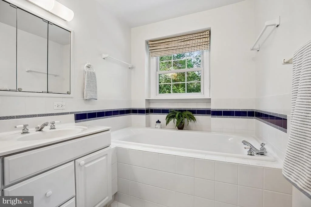 Photo of 1525 ARBOR VIEW ROAD