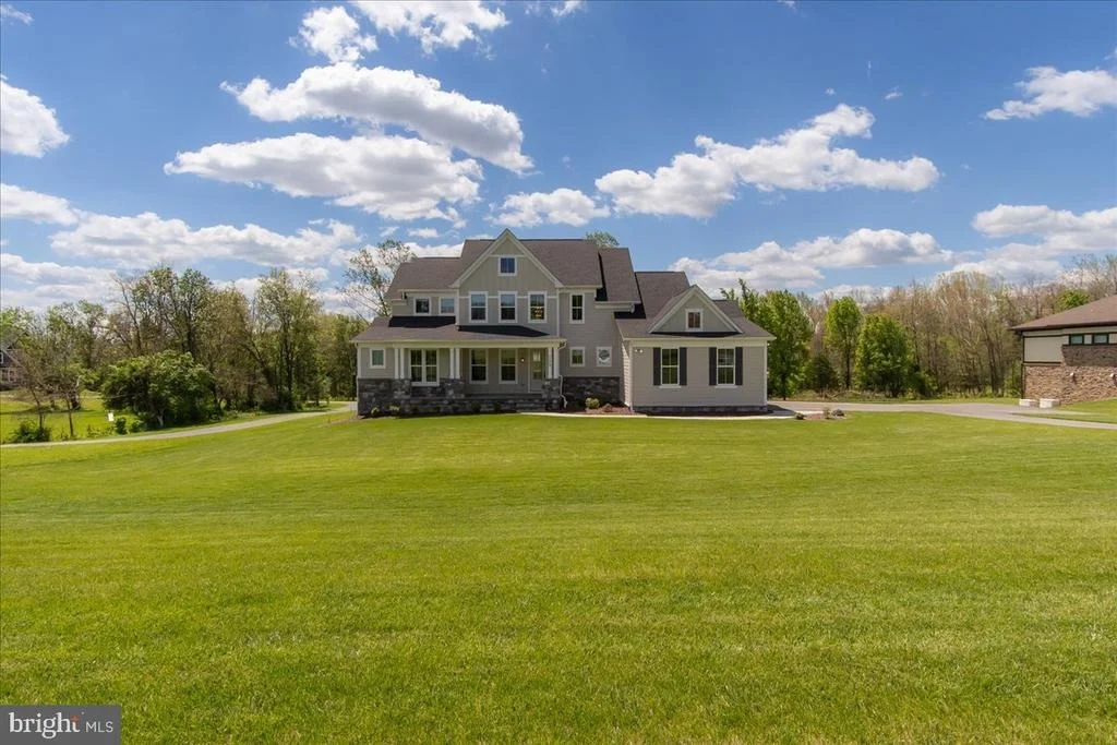 Photo of 7172 MEADOWBROOKE DRIVE