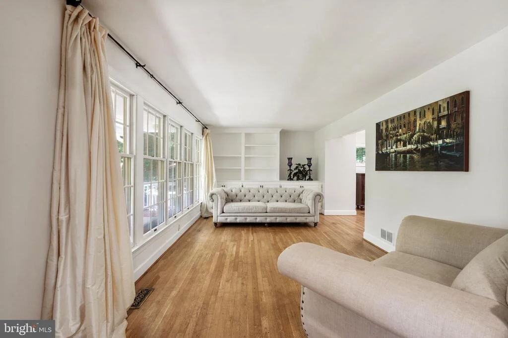 Photo of 10418 ADEL ROAD
