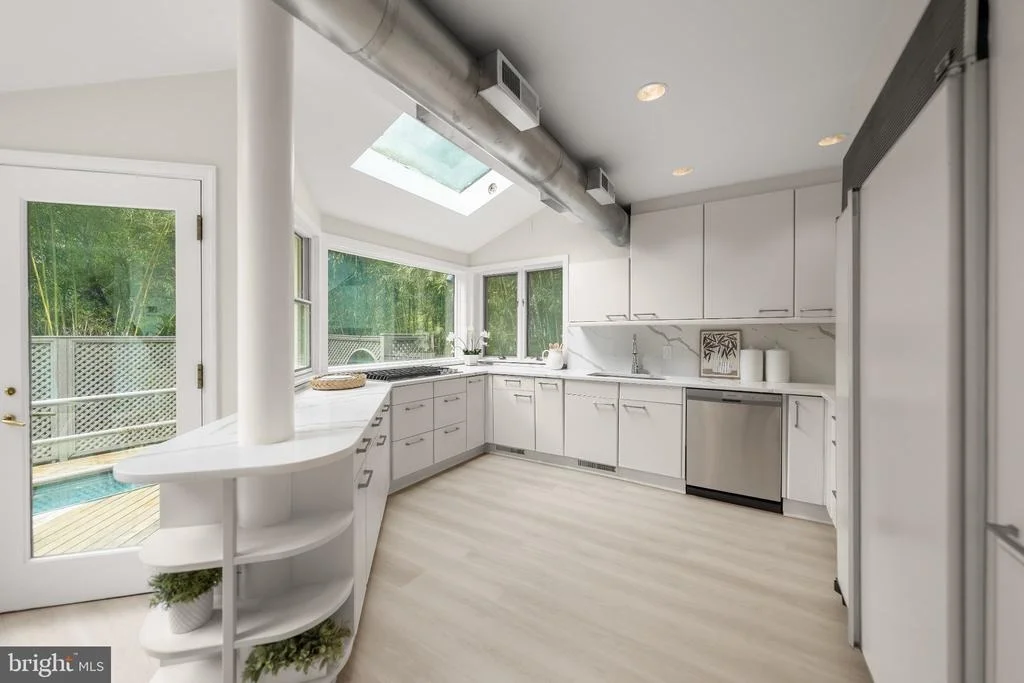 Photo of 2800 FOXHALL ROAD NW