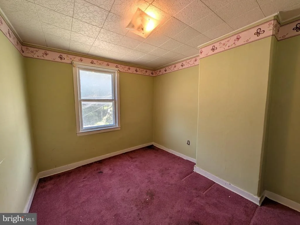 Photo of 6090 FALLS ROAD