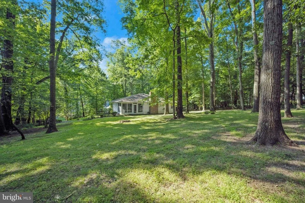 Photo of 932 WESTERN CHAPEL ROAD