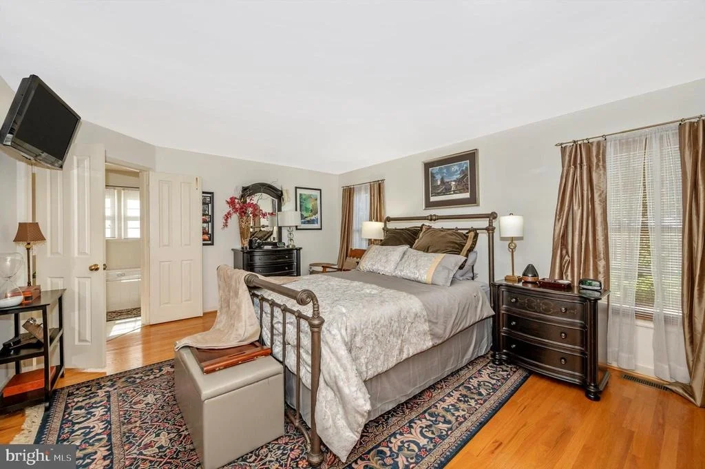 Photo of 841 DUNBROOKE COURT
