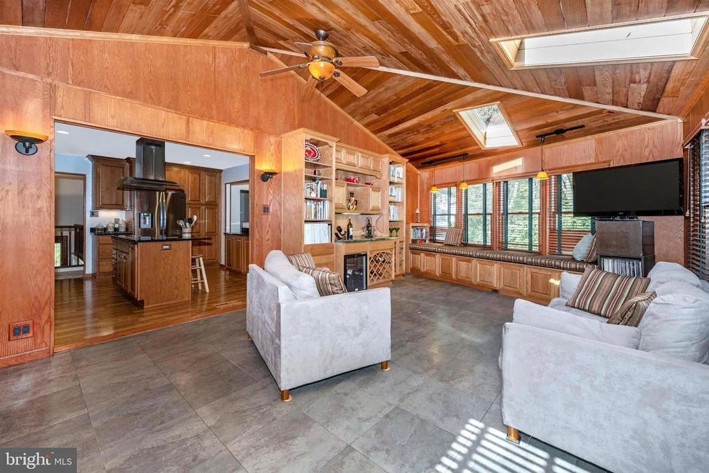 Photo of 19213 JERICHO DRIVE