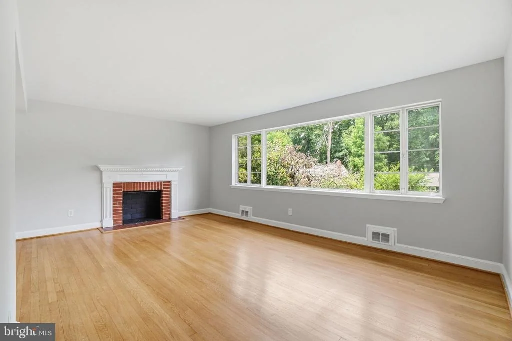 Photo of 7005 RALEIGH ROAD