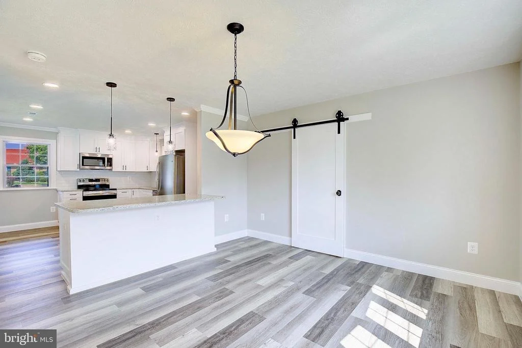 Photo of 318 OVERLOOK DRIVE