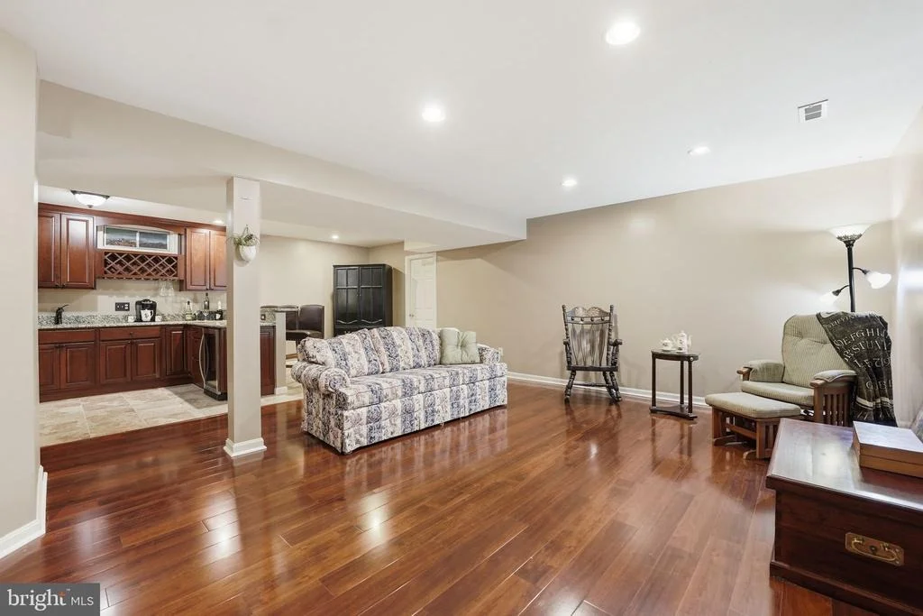 Photo of 7864 MEADOWGATE DRIVE