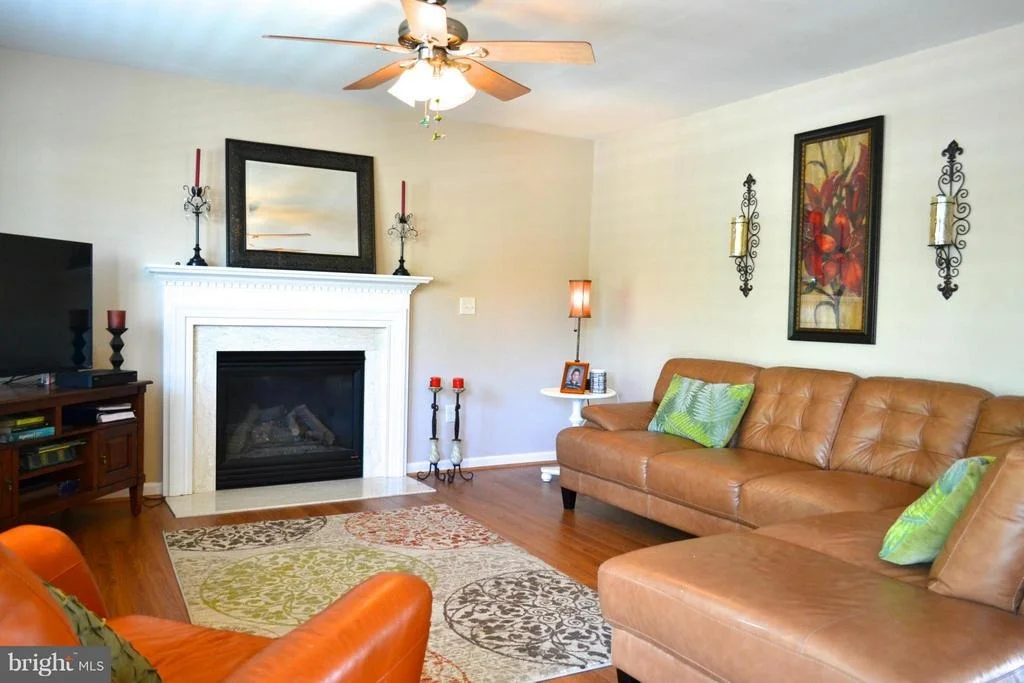 Photo of 1113 SAFFRON WAY