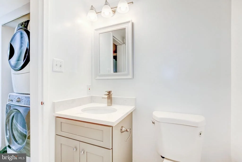 Photo of Unit 9821C at 11658 STONEVIEW SQUARE