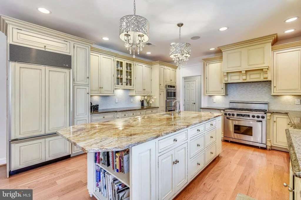 Photo of 2091 HUNTERS CREST WAY