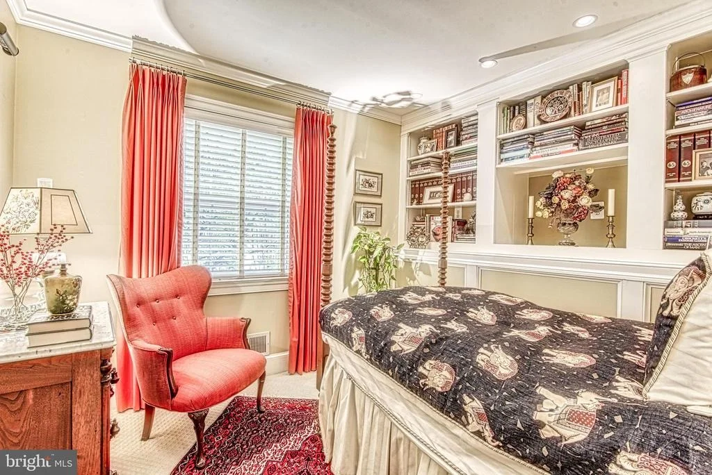 Photo of 907 JUNIPER PLACE