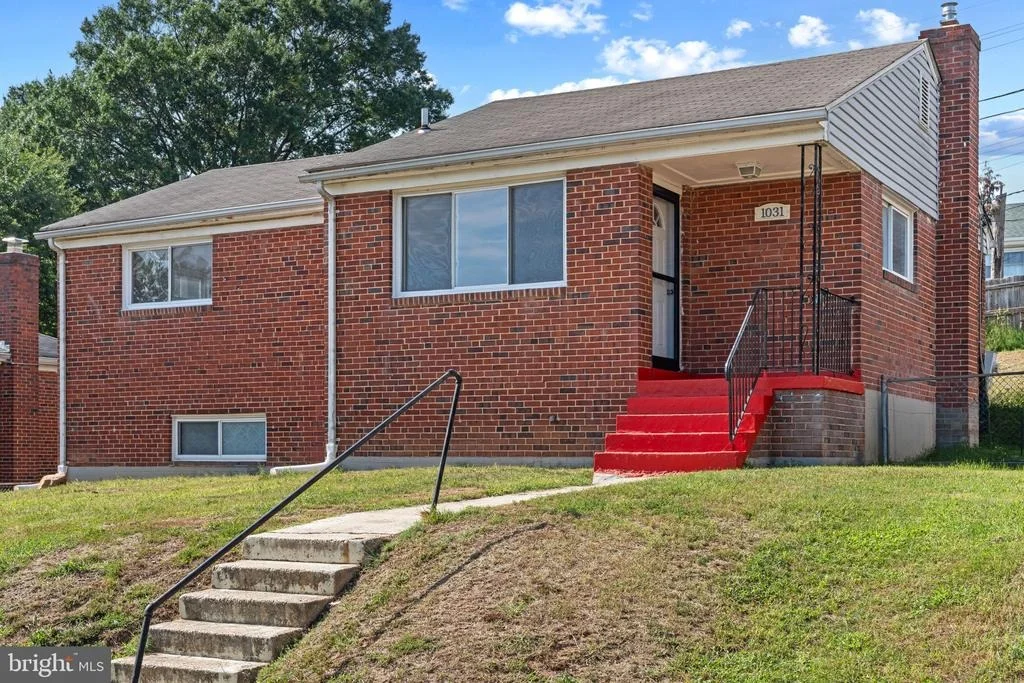 Photo of 1031 WARD STREET