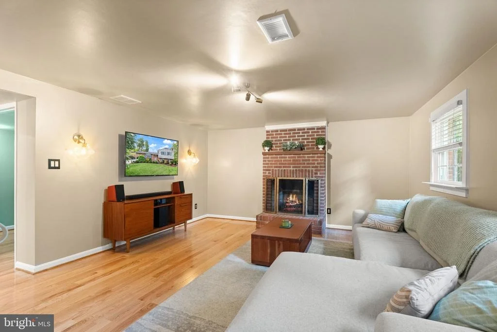 Photo of 8632 KERRY LANE