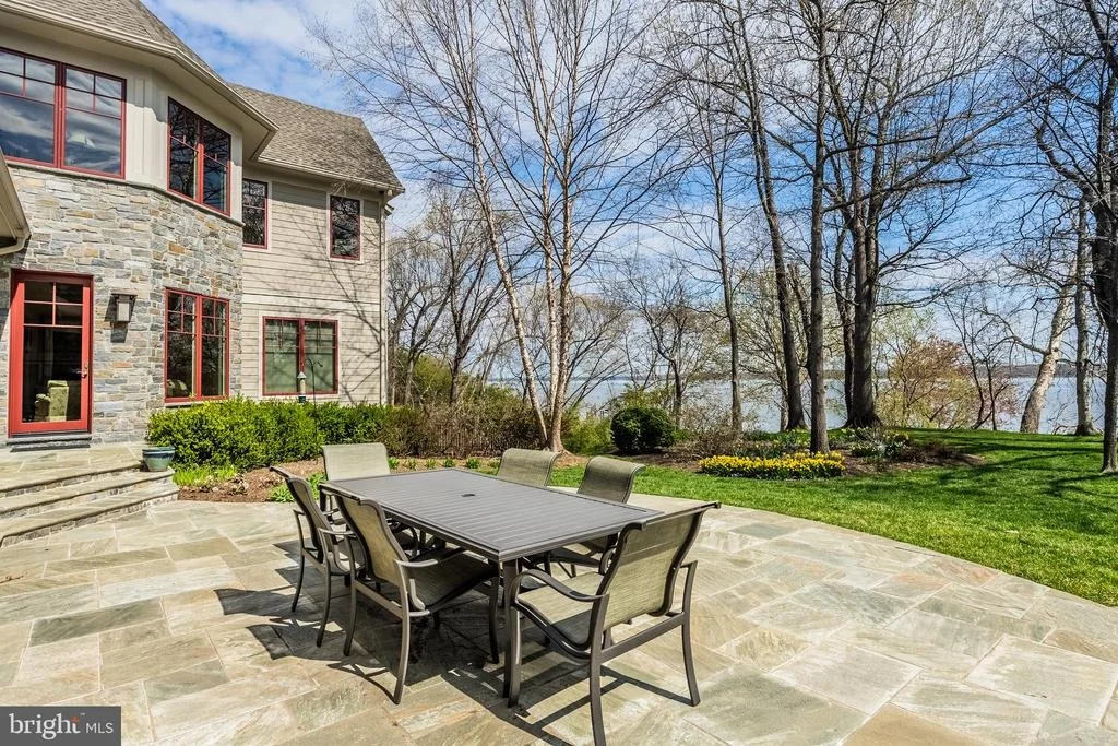 Photo of 11715 RIVER DRIVE