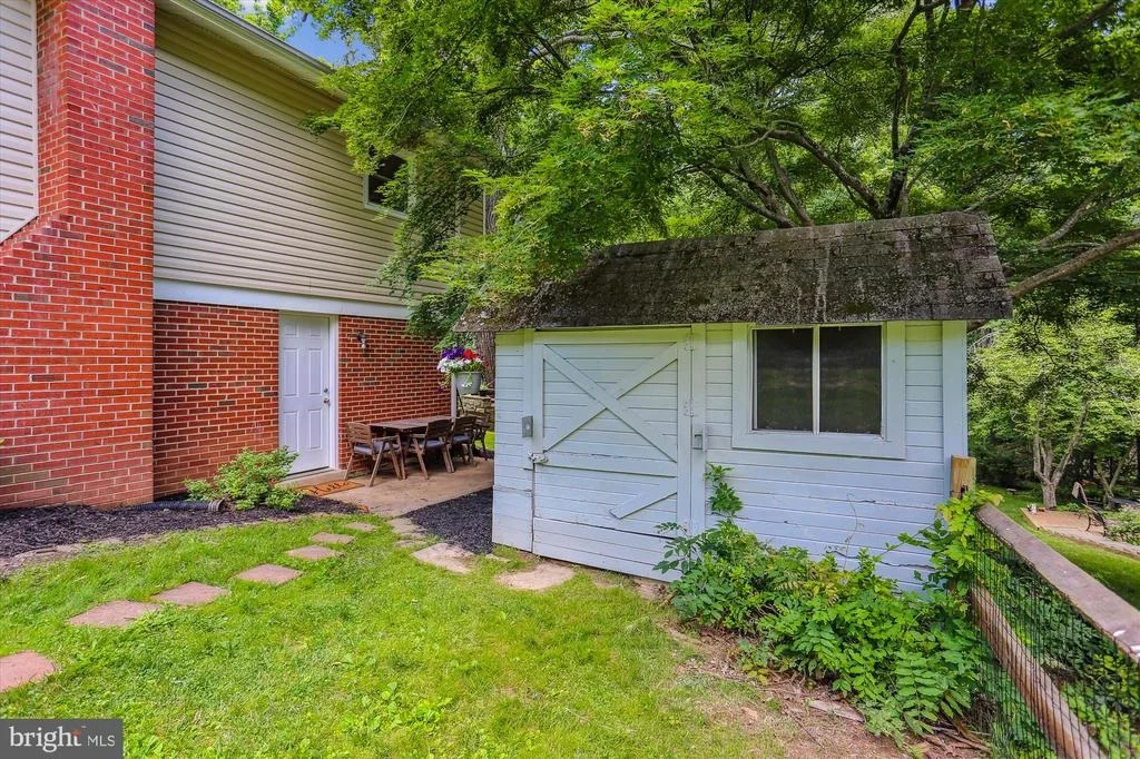 Photo of 11816 LONGDRAFT COURT
