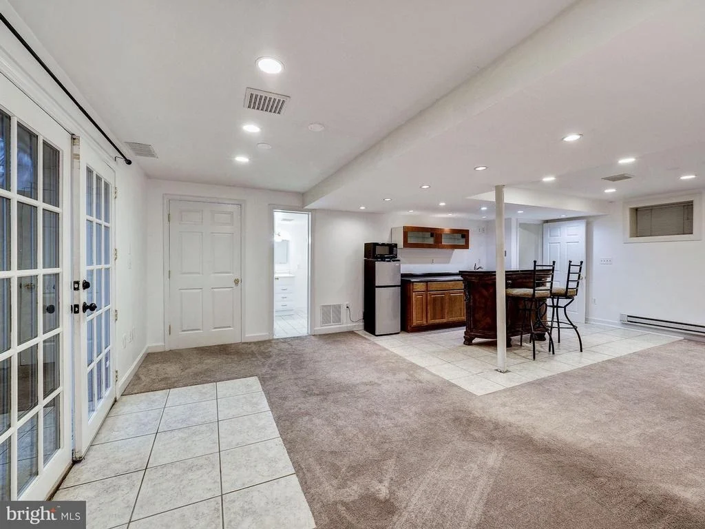 Photo of 407 WILLINGTON DRIVE