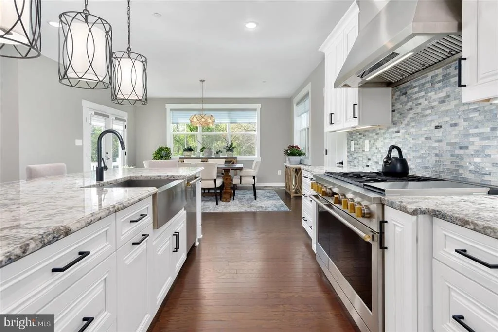 Photo of 7172 MEADOWBROOKE DRIVE
